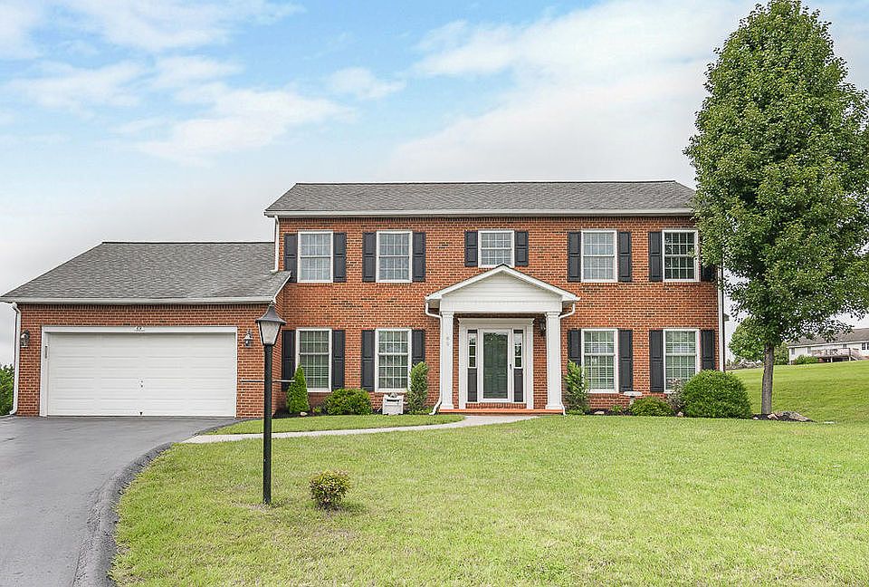 1st image of 69 Briolette Ct