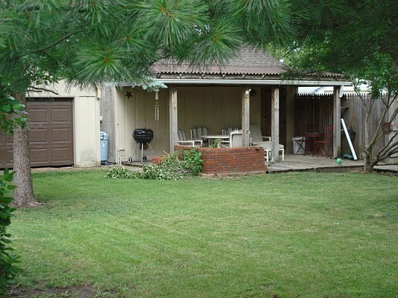 3rd image of 404 N Colorado Ave