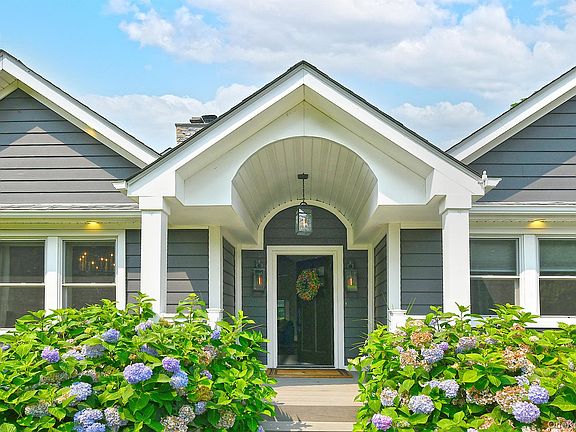 4th image of 31 Huntington Bay Road