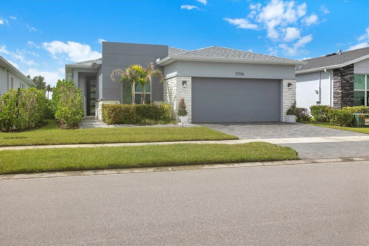 2 bed, 2.0 bath, 1724 sqft, $3,000 — Photo 1
