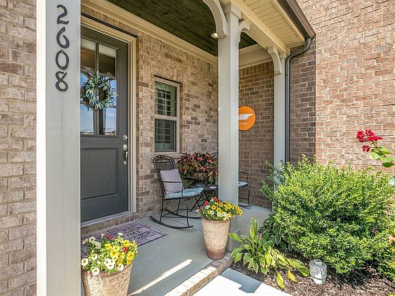 4th image of 2608 Wellesley Square Dr