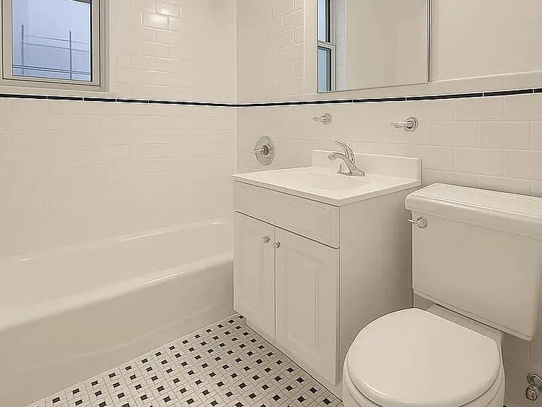 117 W 13th St #64 — Photo 4