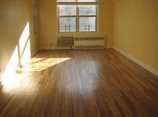 345 E 54th St, New York, NY
