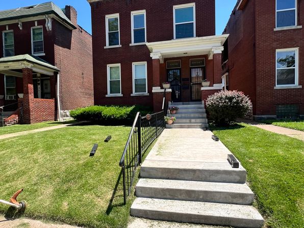 4434 Clarence Ave