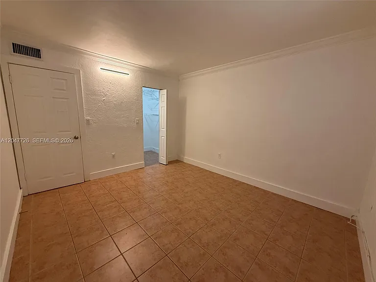 8607 SW 68th Ct #24 — Photo 12