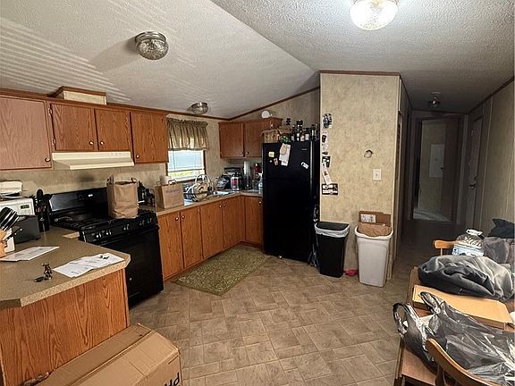4th image of 1467 East Dr
