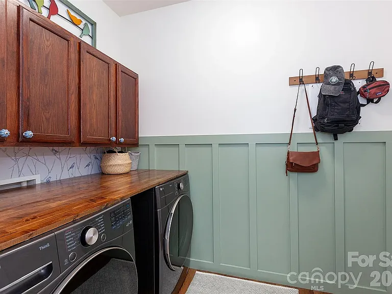 2304 Coltsgate Rd — Photo 22