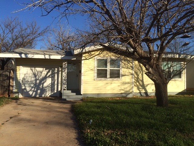 1st image of 1233 S La Salle Dr
