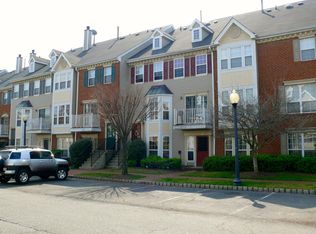 11 Walnut St, Jersey City, NJ 07305
