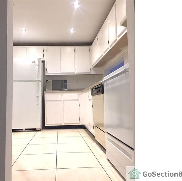 1st image of 8005 SW 107th Ave APT 104
