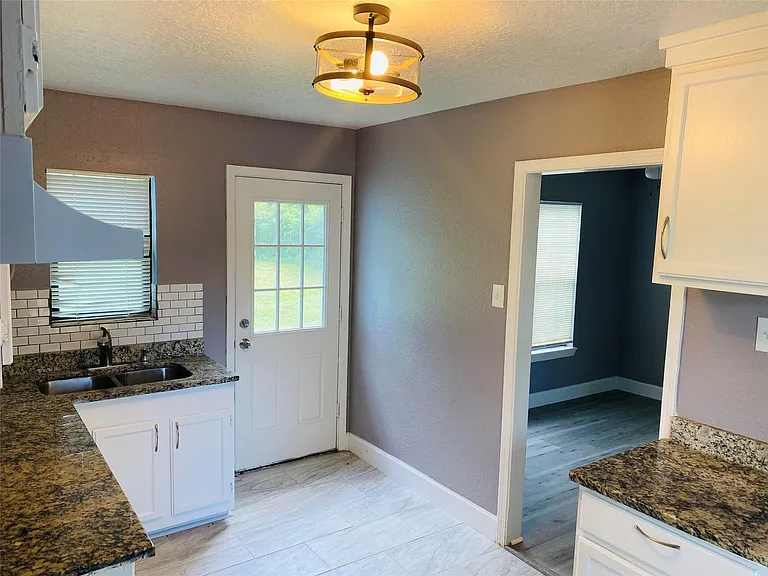 7547 Laura Koppe Rd — Photo 6