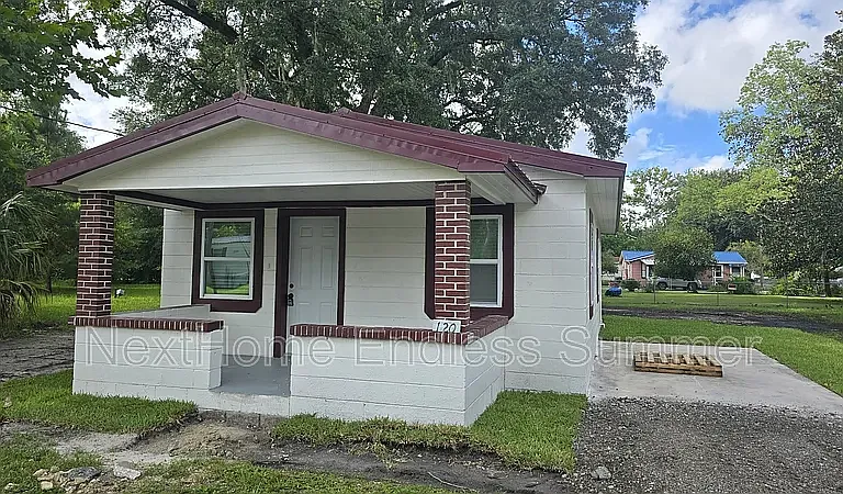 120 McCallman Rd — Photo 1