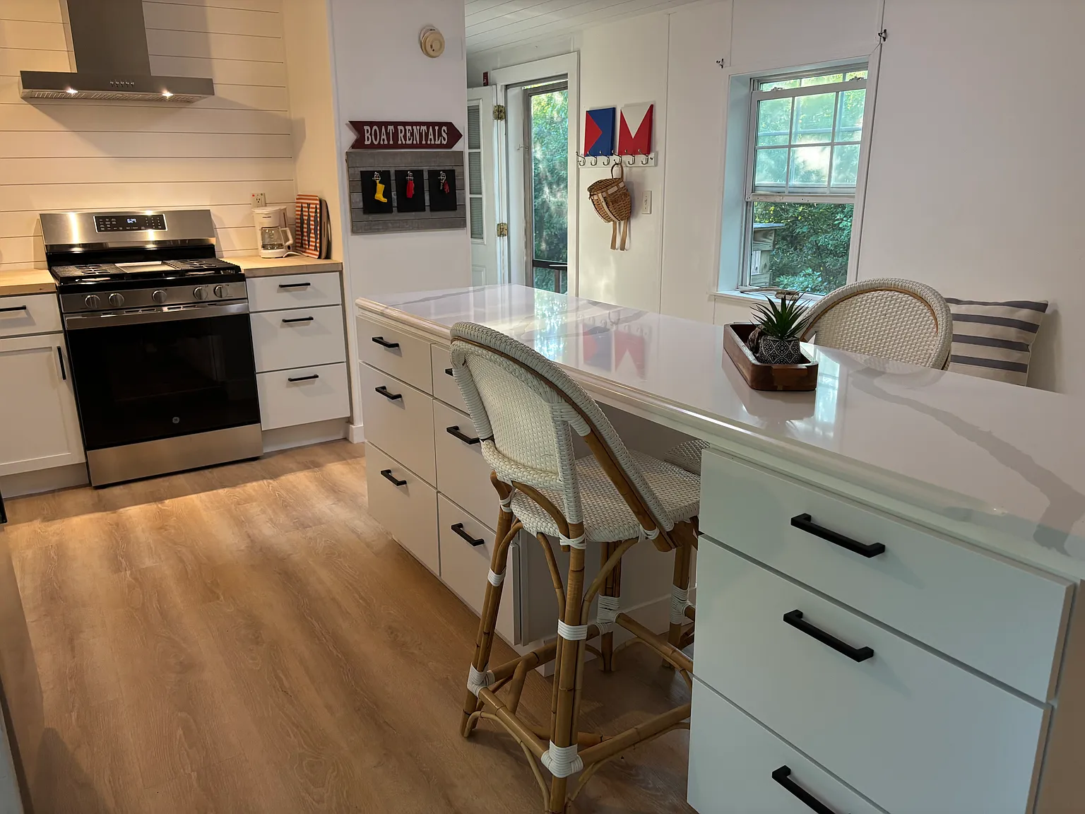 1302 Atlantic Hwy — Photo 3