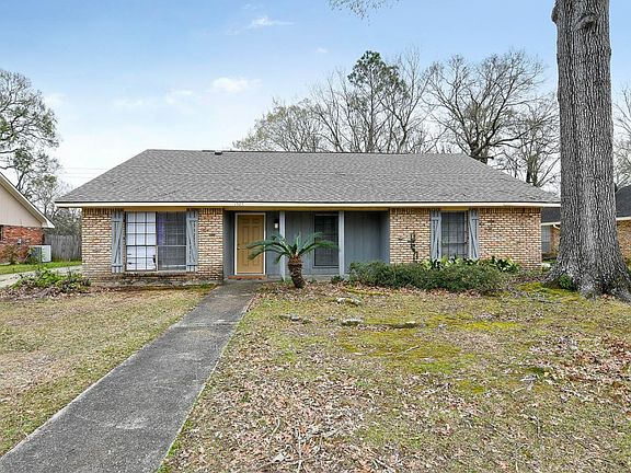 2nd image of 1523 Salisbury Dr