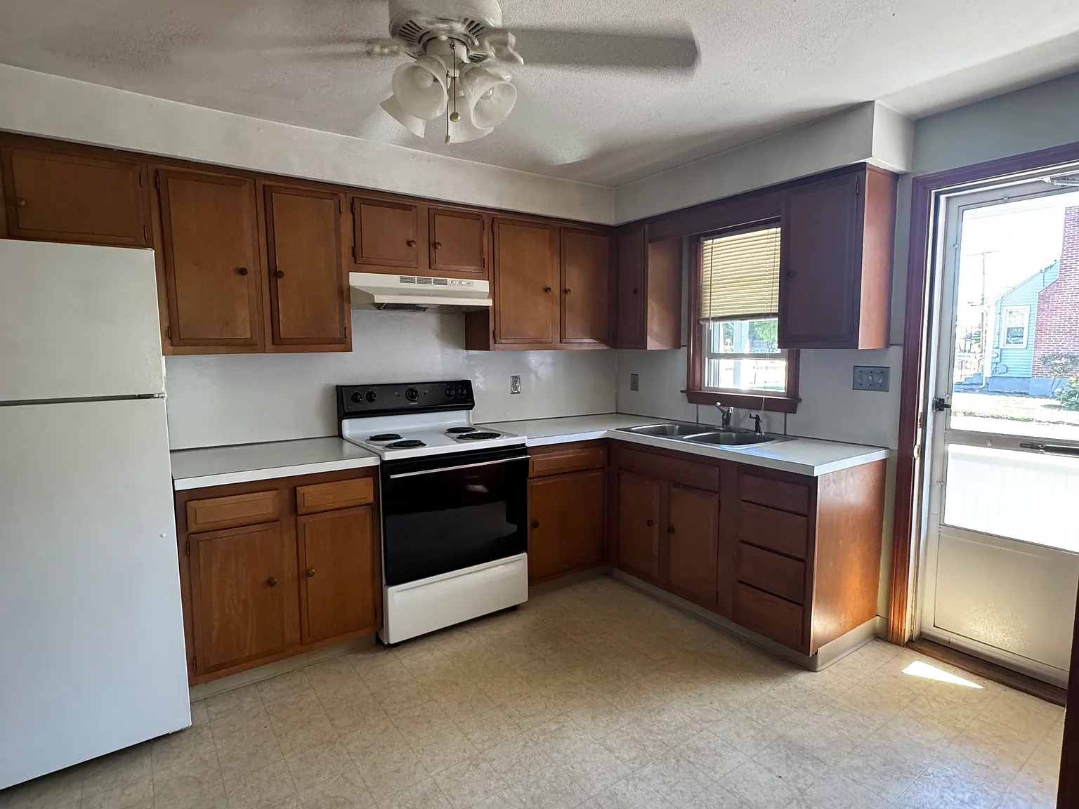 1 bed, 800 sqft, $1,500 — Photo 4