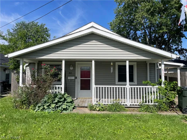 611 S Logan St, Elyria, OH 44035