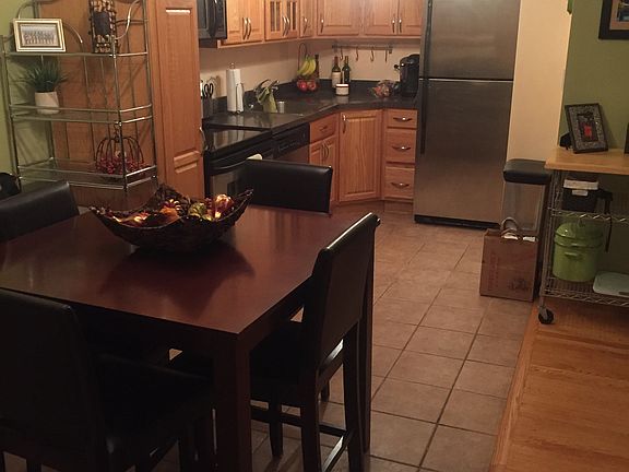 5th image of 607 W Wrightwood Ave APT 709