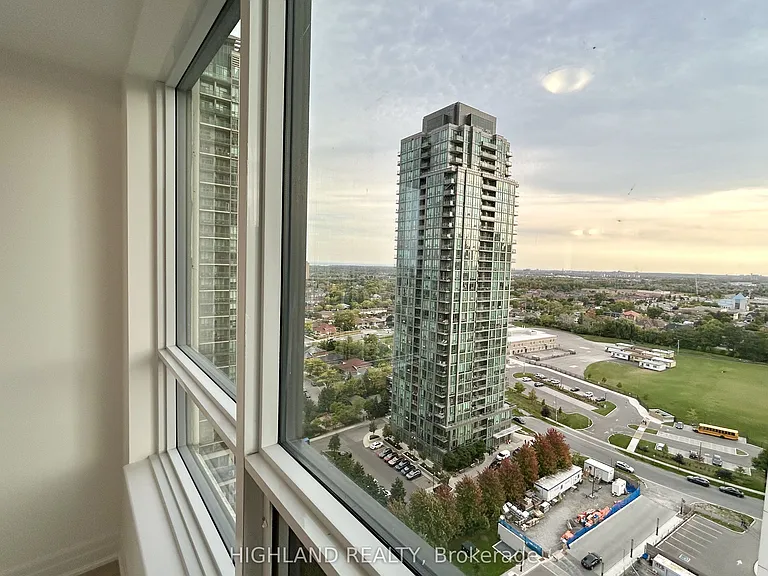 30 Elm Dr W #1808 — Photo 14