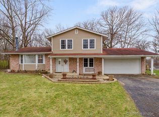6 Westchester Ct, Bolingbrook, IL 60440