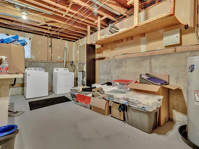 239 Oakview Ave — Photo 18