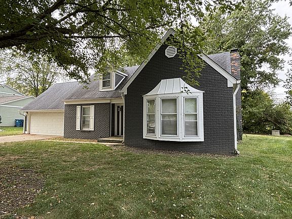2nd image of 8326 Christiana Ln