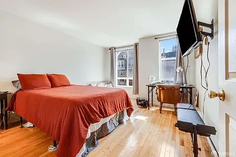 5th image of 1030 De Haro St #1026