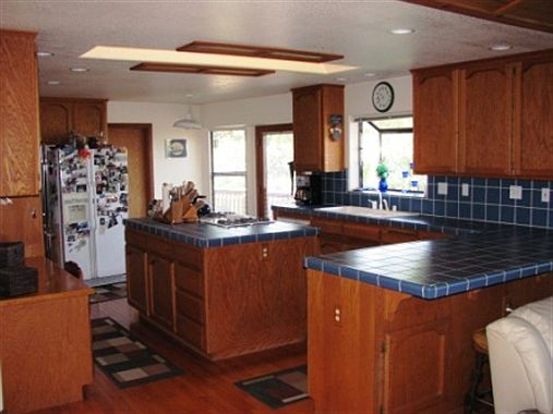 3rd image of 7529 White Oak Ln