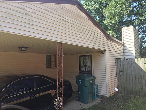 3rd image of 1881 Lausanne St