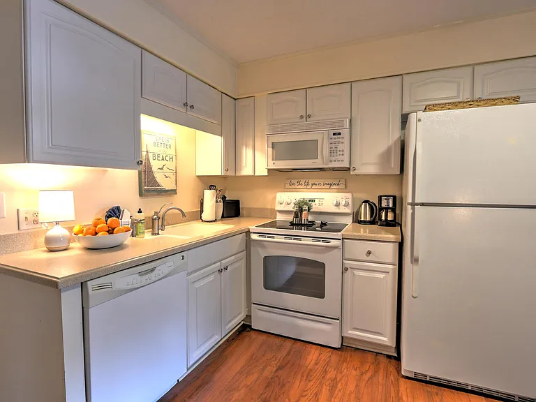 21 Lagoon Rd #A2B — Photo 6