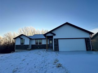 185 Mesa Dr, Waynesville, MO 65583