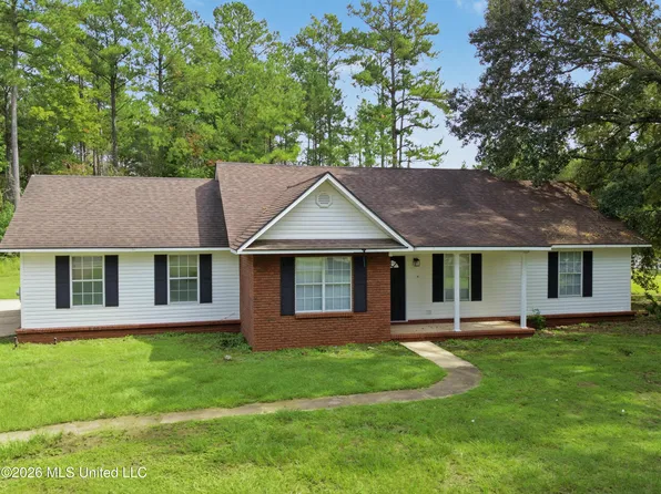104 Southern Oak, Lucedale, MS 39452