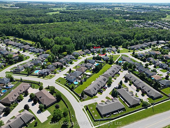 5th image of 89 Woodvale Dr