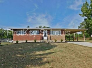 7045 Marlac Dr, Hazelwood, MO