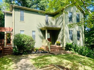 404 Honeysuckle Hl, Lexington, VA 24450
