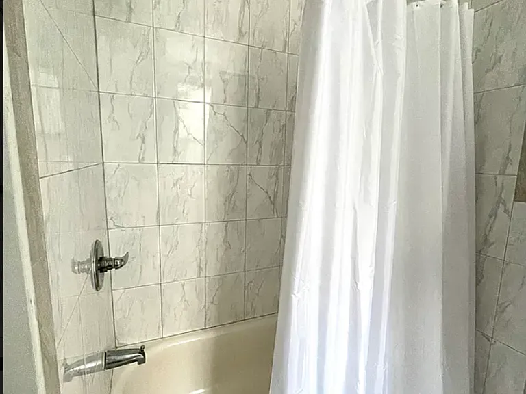 449 Grand St #2L — Photo 7