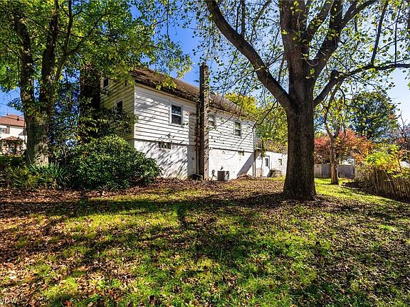 5th image of 1253 Elmhurst Dr