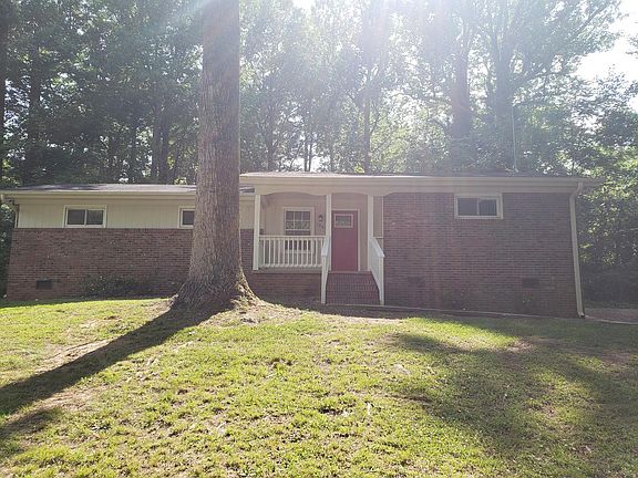 3rd image of 104 Westwood Dr