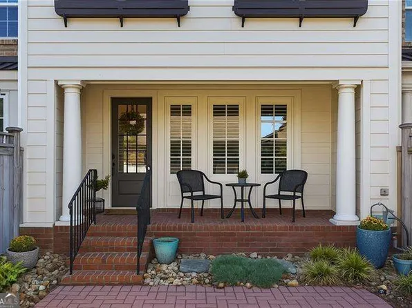 6088 Holly Park Ln SE, Mableton, GA 30126