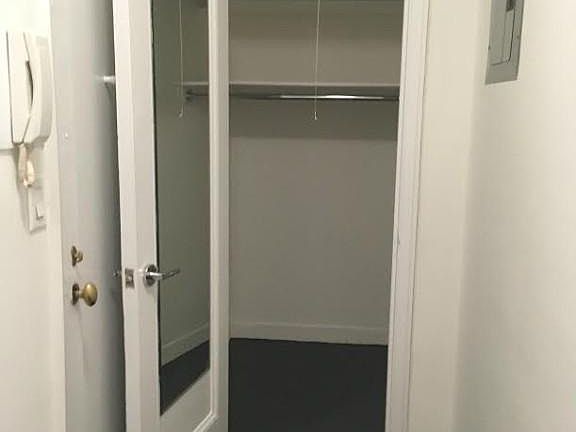 5th image of 140 E 46th St APT 3C
