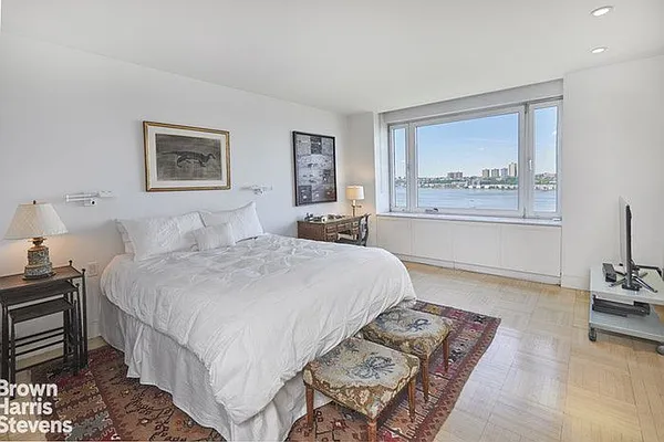 Sold by Brown Harris Stevens | media 25