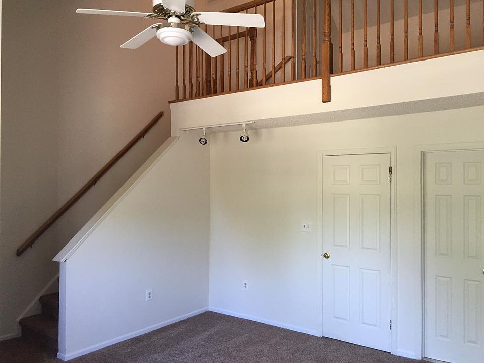 Master bedroom with Loft
