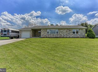 6646 York Rd, Spring Grove, PA 17362