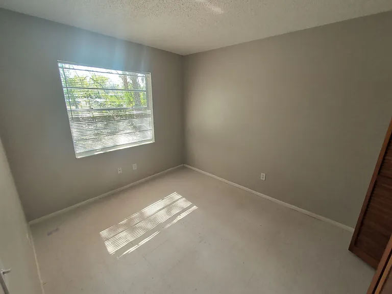 2352 S Sandburg Point — Photo 8