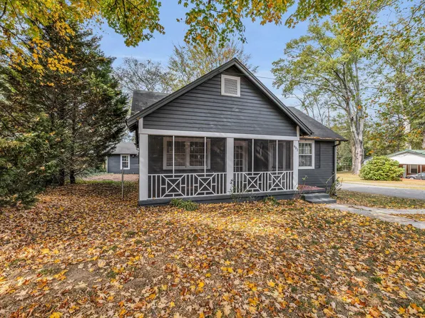 602 S Scott St, Scottsboro, AL 35768