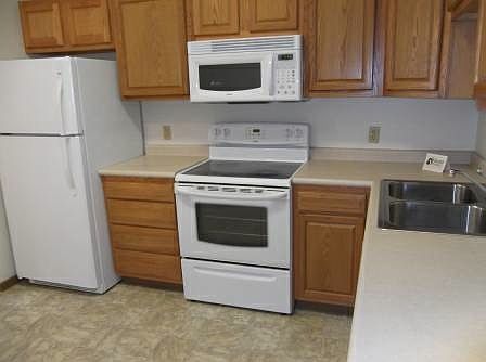 3rd image of 1217 Vista Del Rio Dr