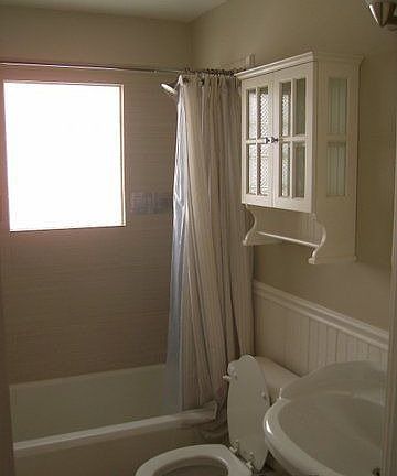 4th image of 223 N 31st Ave