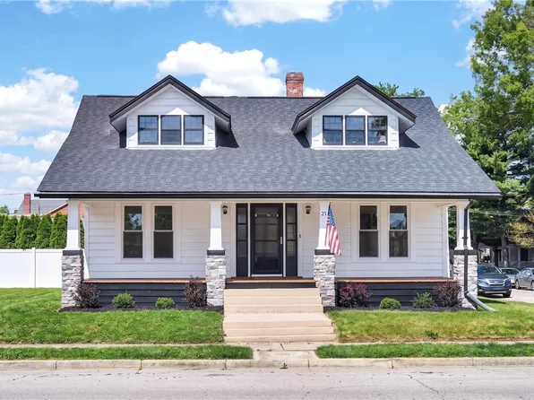 21 N 2nd St, Tipp City, OH 45371