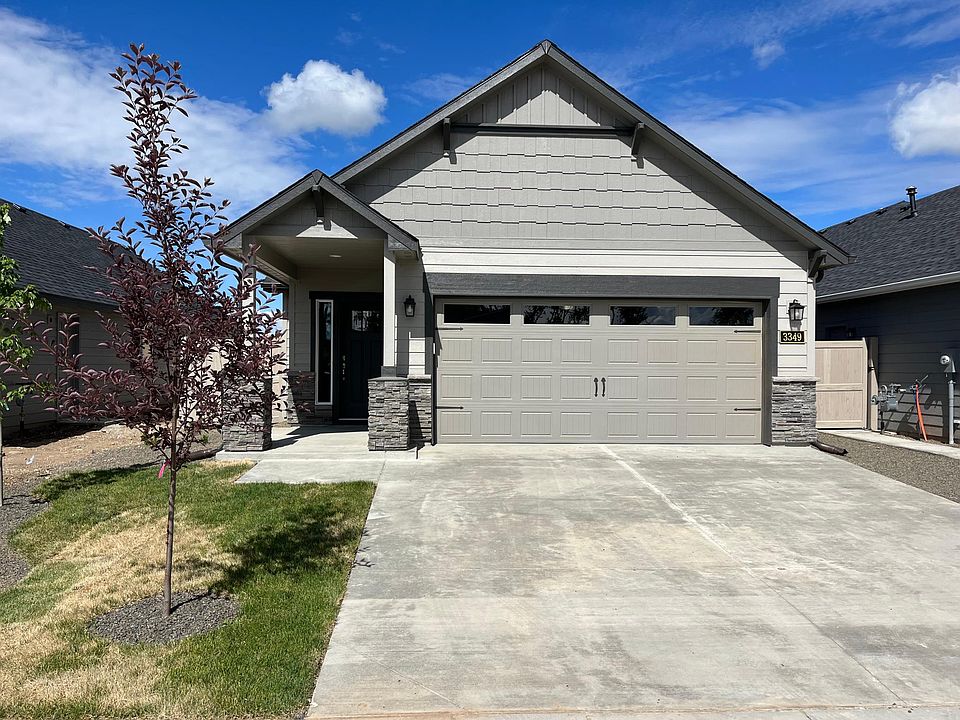 Garage and front entry way