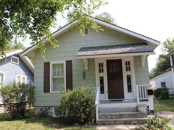 1206 SW Plass Ave, Topeka, KS 66604
