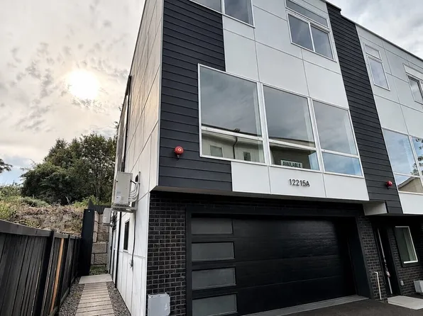 12215 Des Moines Memorial Drive S Unit A, Burien, WA 98168